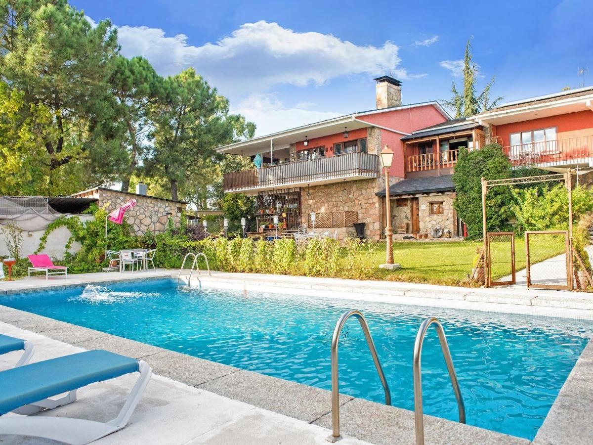 Rural Apartment With Shared Garden Pool And Spa Galapagar Δωμάτιο φωτογραφία